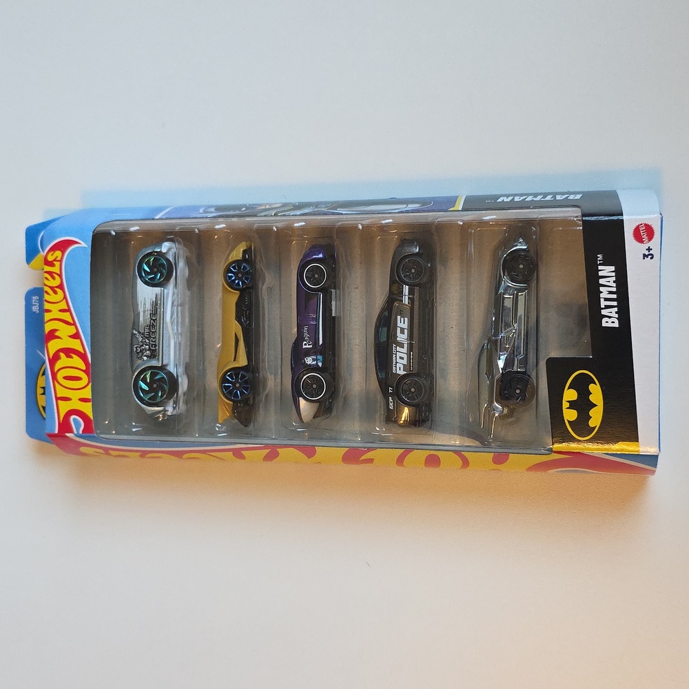 Hot Wheels Batman Toy Car Set - Batmobile, Penguin, Mr. Freeze, Gotham Police